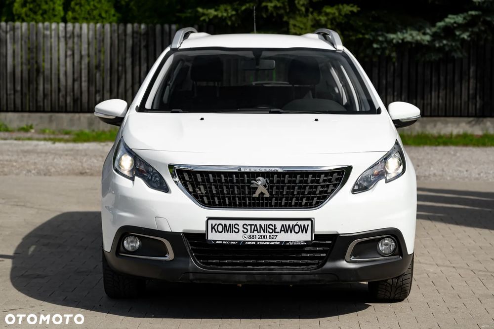 Peugeot 2008 1.6 BlueHDi Allure S&S - 11