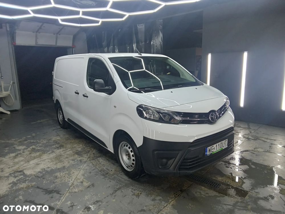 Toyota proace - 1