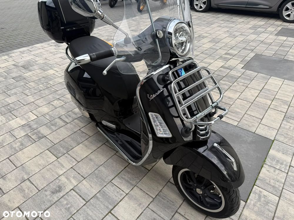 Piaggio Vespa - 1