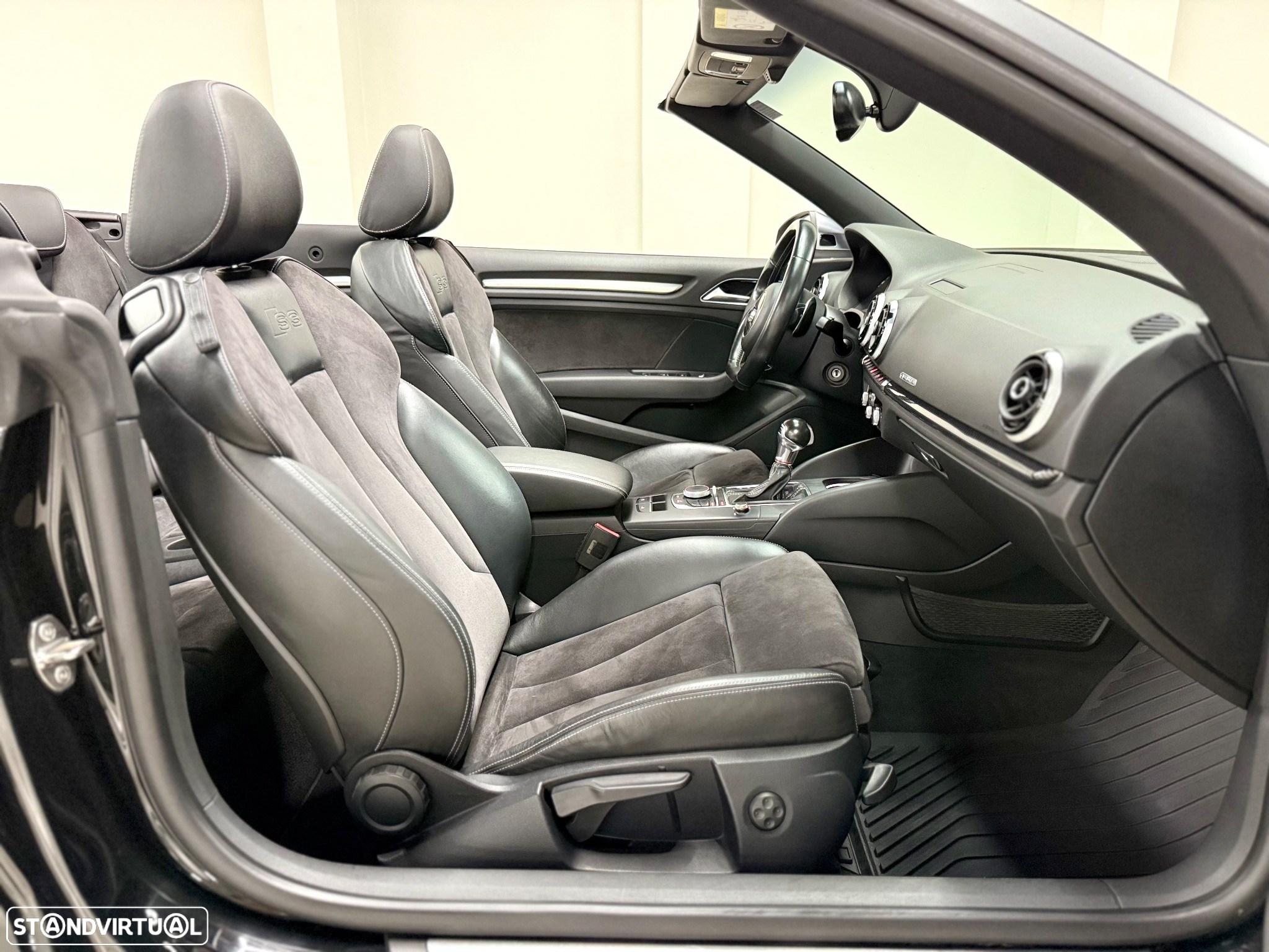 Audi S3 TFSI Cabrio S tronic - 32