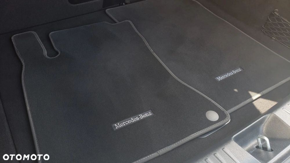 Mercedes-Benz GLA 250 7G-DCT Peak Edition - 13