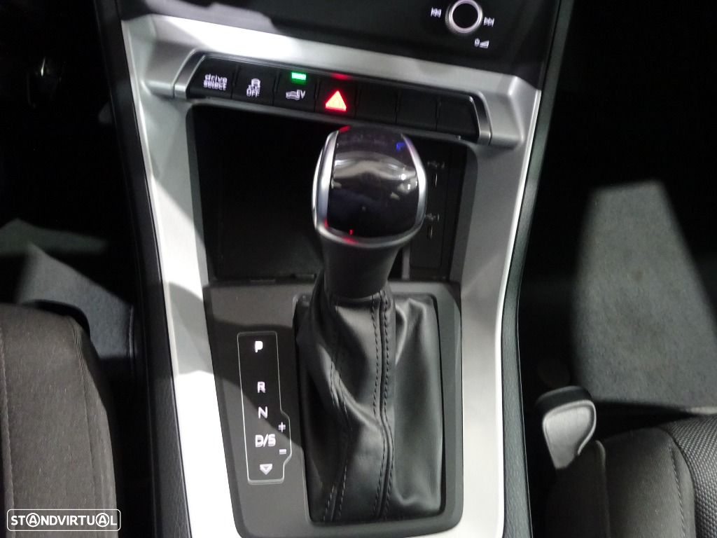 Audi Q3 45 TFSIe S tronic - 23