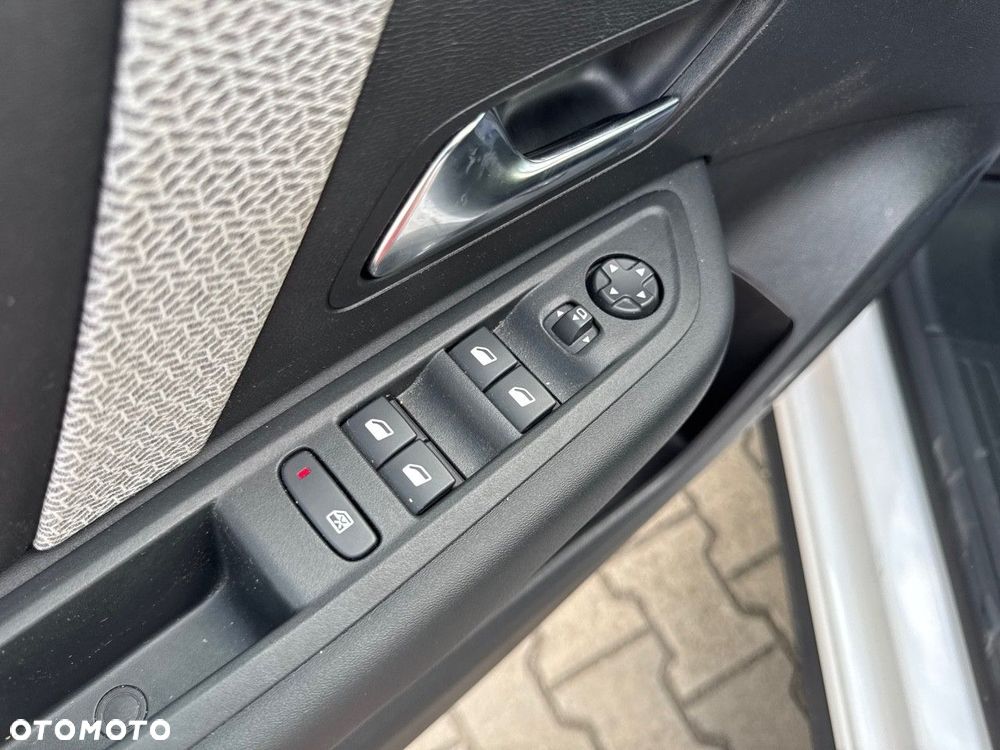 Citroën C4 1.2 PureTech Plus S&S EAT8 - 18