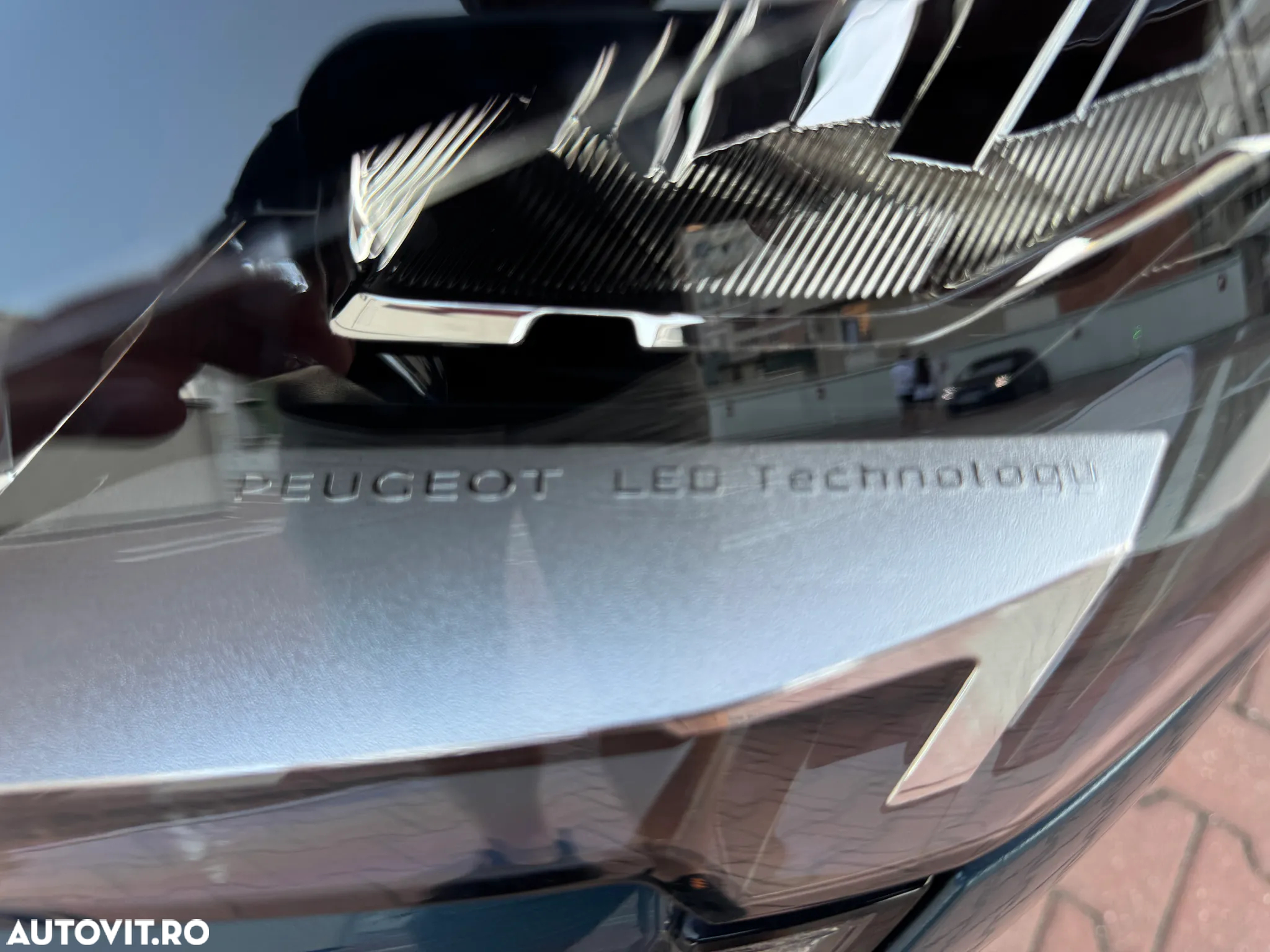 Peugeot 3008 PureTech 130 Stop & Start GPF EAT8 Active Business-Paket - 25