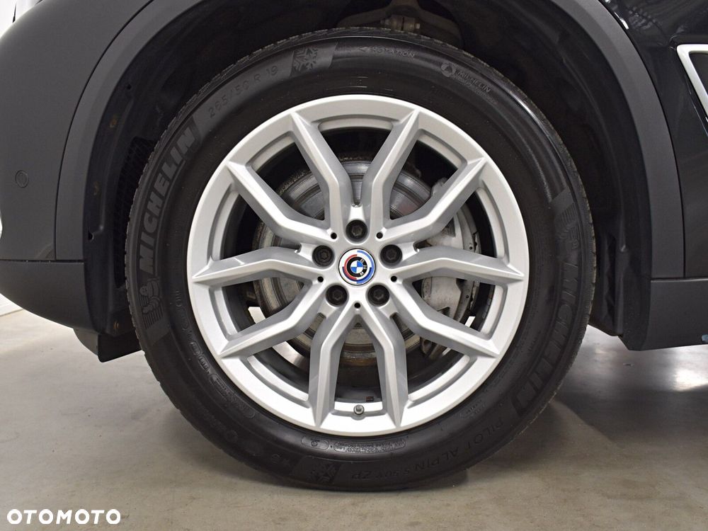 BMW X5 xDrive30d mHEV - 26