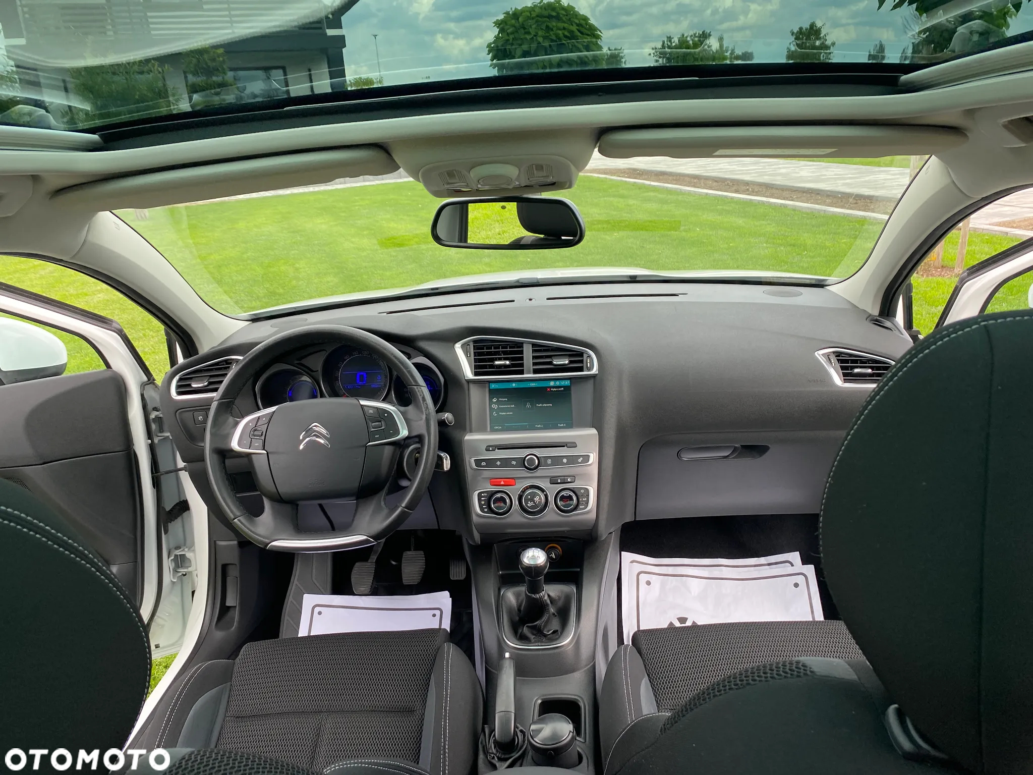 Citroën C4 1.2 PureTech Feel - 24