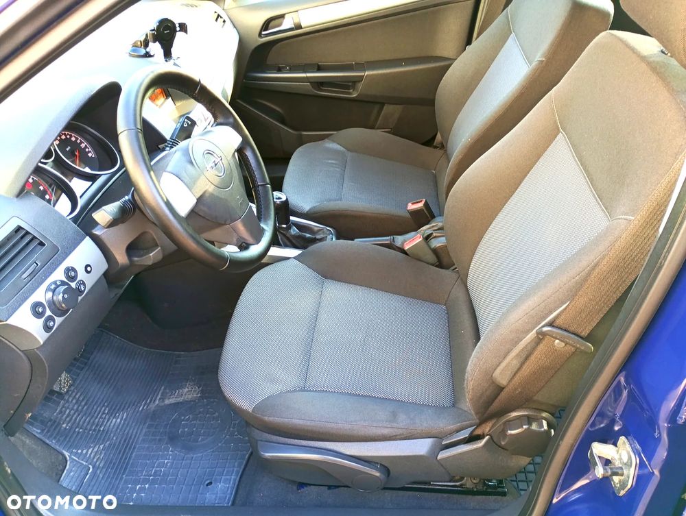 Opel Astra 1.6 Enjoy - 7