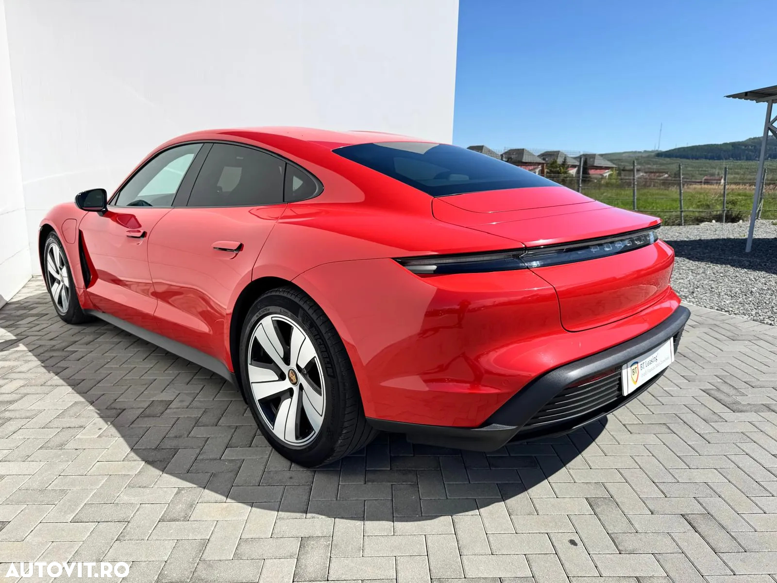 Porsche Taycan Standard - 4