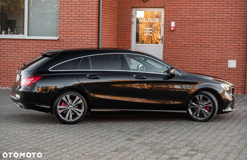 Mercedes-Benz CLA 200 d 4Matic 7G-DCT - 11