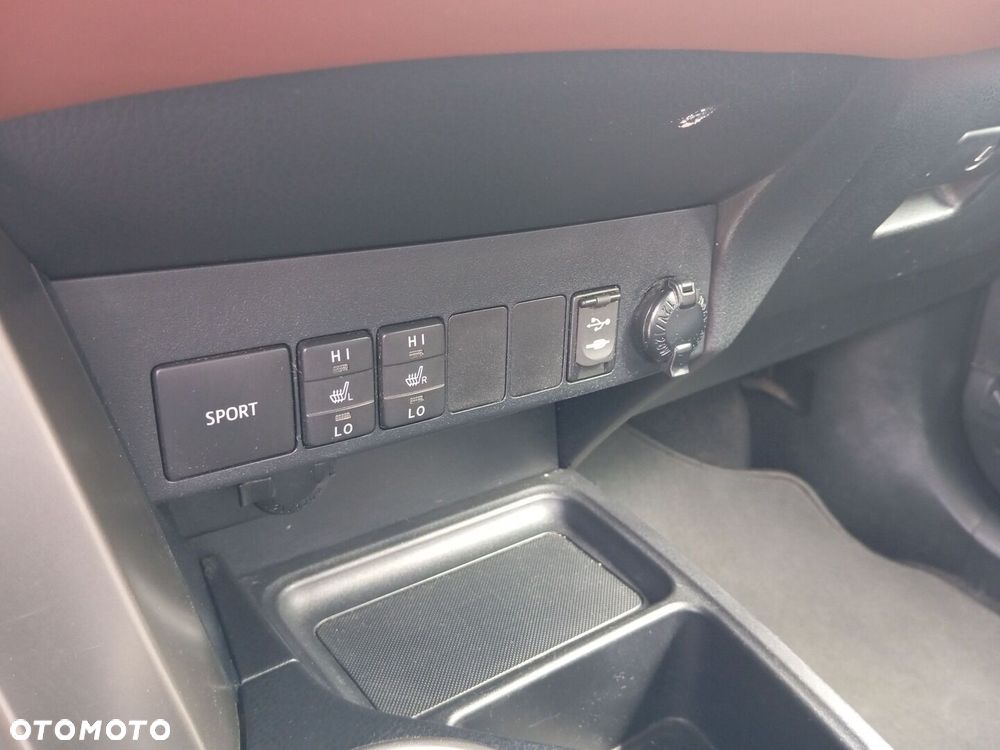 Toyota RAV4 - 14