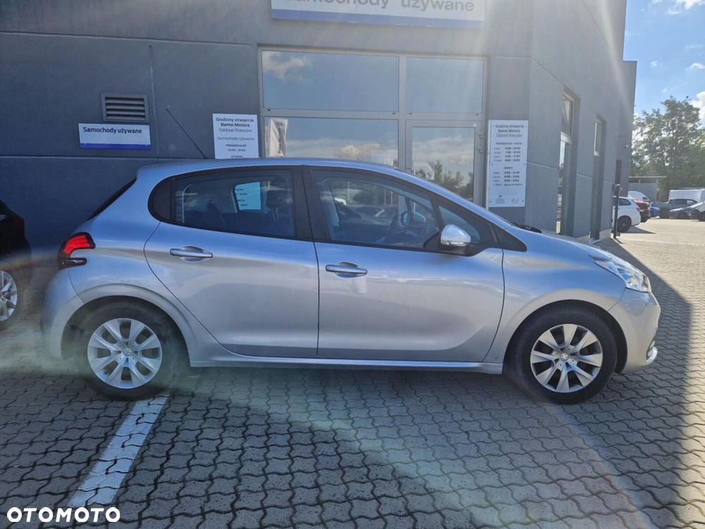 Peugeot 208 1.2 PureTech Active - 11