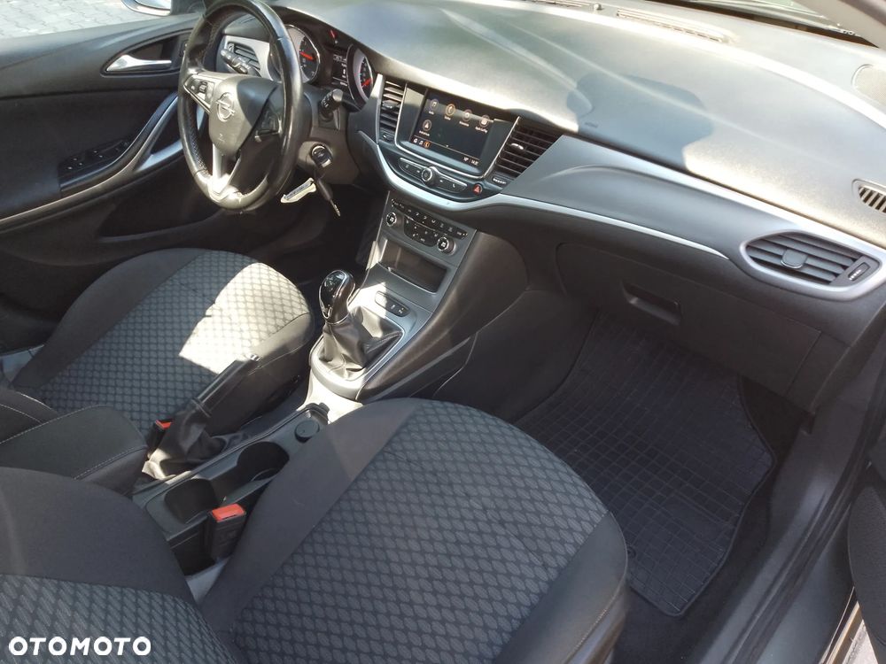 Opel Astra 1.2 T Edition S&S - 17