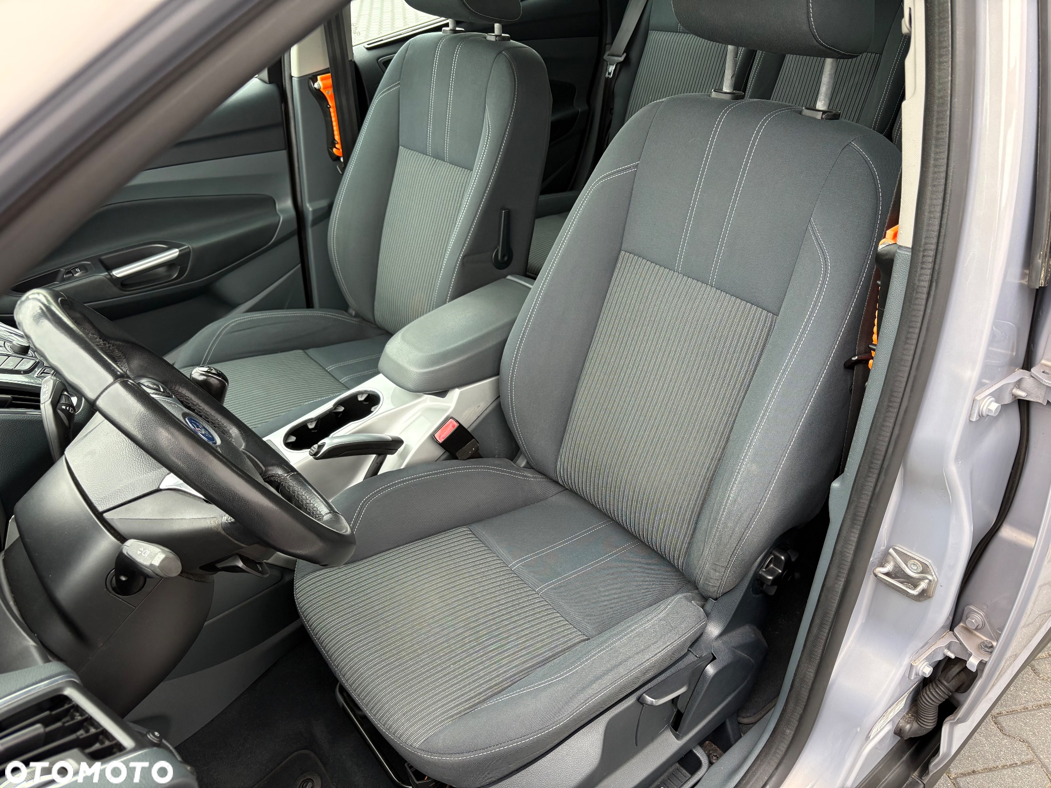 Ford C-MAX 1.6 Titanium - 13