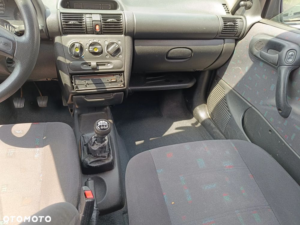 Opel Corsa 1.2 Swing 16v - 20