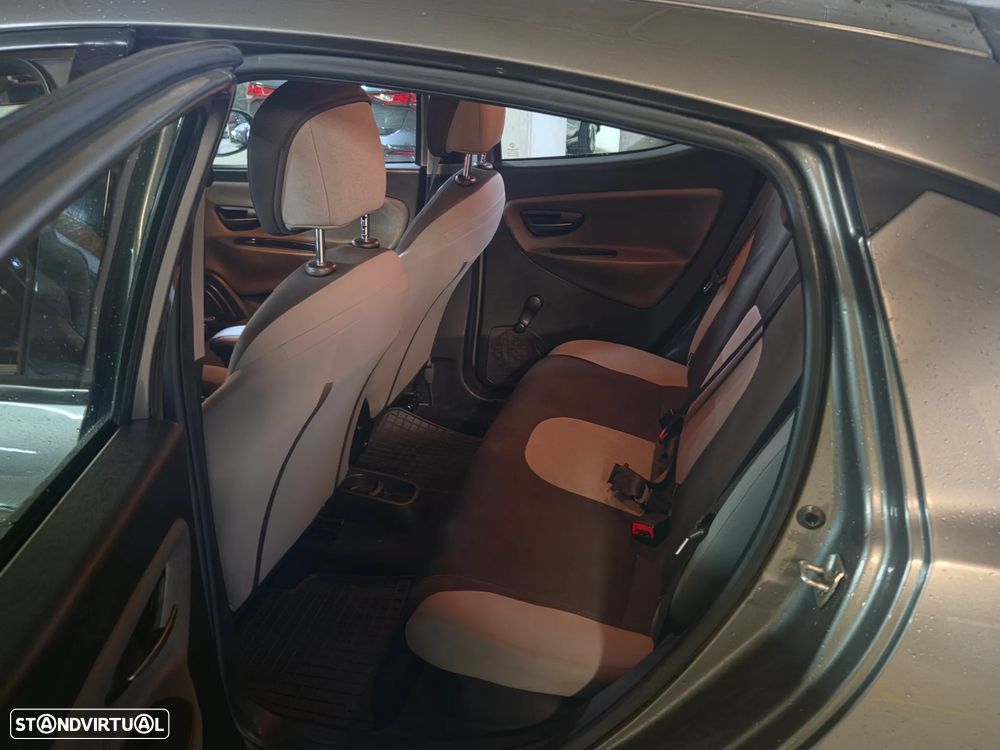 Lancia Ypsilon 1.2 S&S Gold - 9