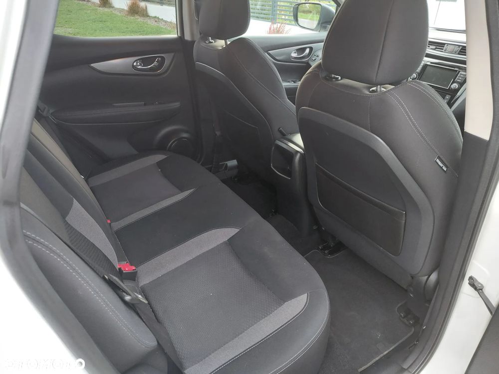 Nissan Qashqai 1.3 DIG-T SHIRO - 7