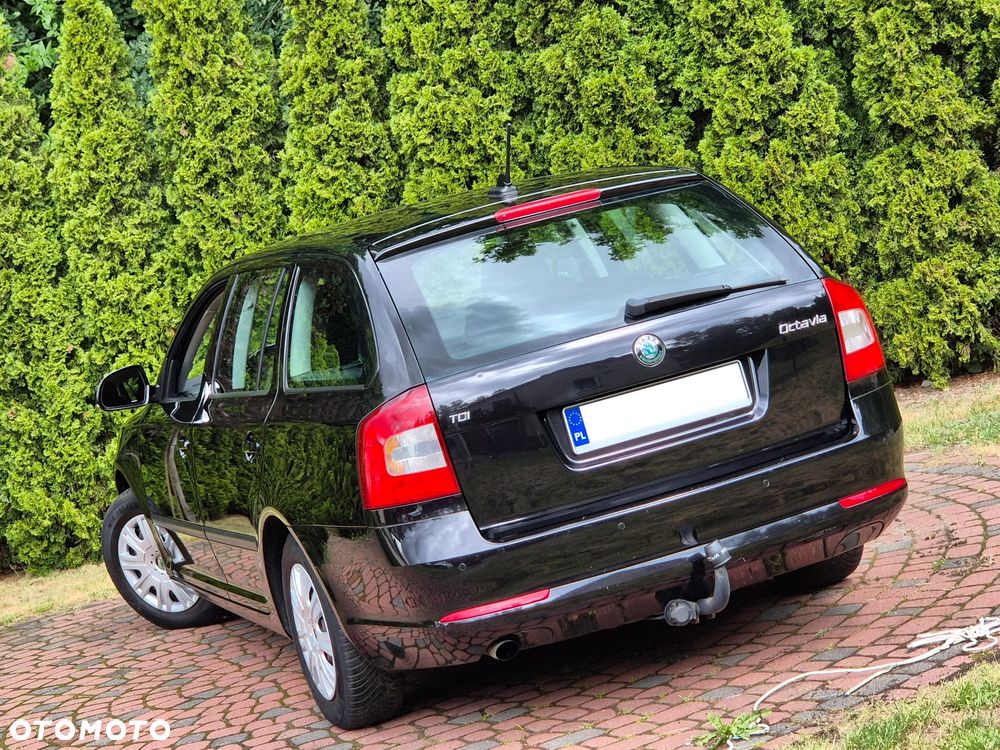 Skoda Octavia 1.6 TDI Ambiente - 25