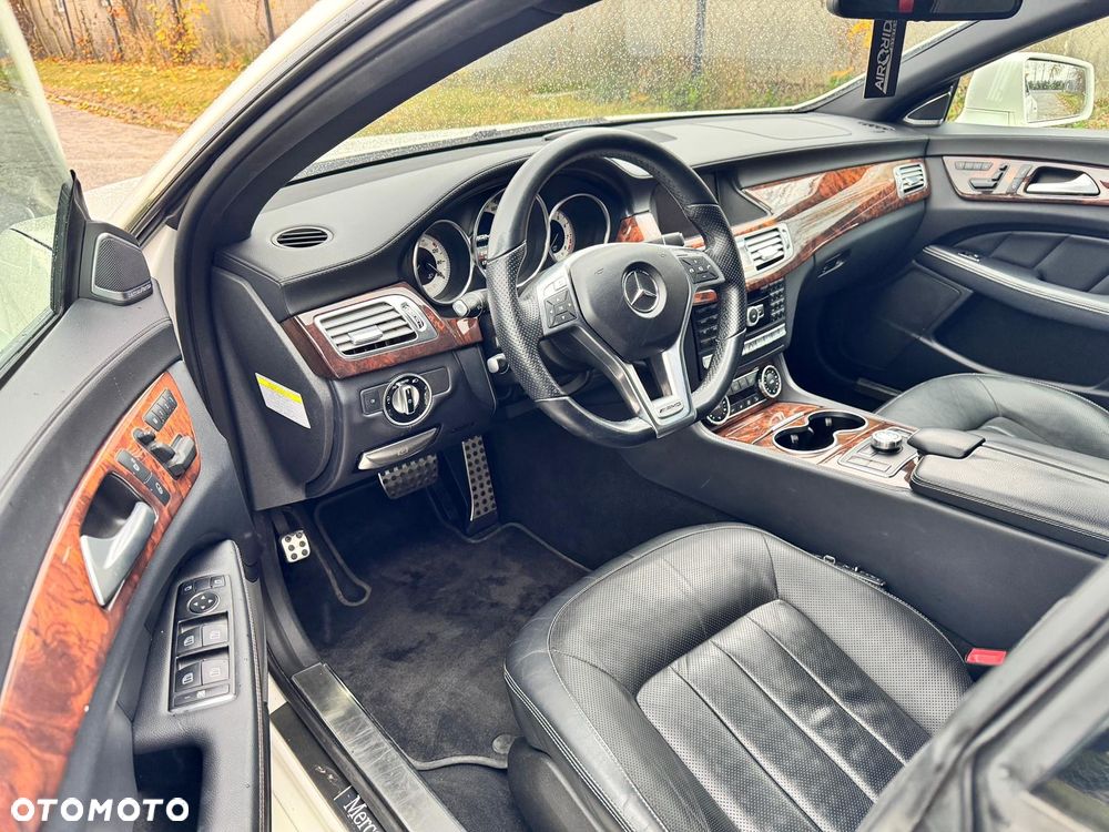 Mercedes-Benz CLS 500 4-Matic 7G-TRONIC - 8