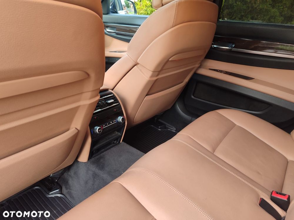 BMW Seria 7 730d - 11