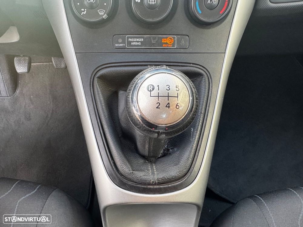 Toyota Auris 1.4 VVT-i AC - 14