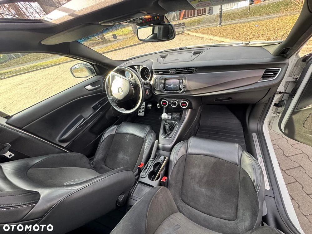 Alfa Romeo Giulietta 1.4 TB 16V Sport - 14