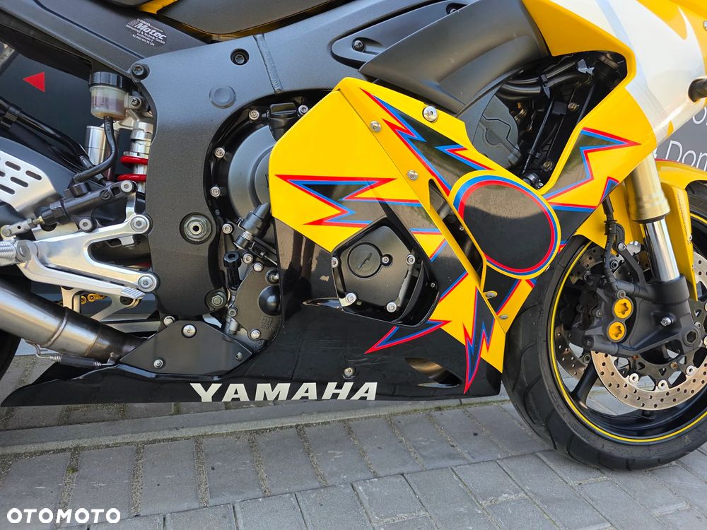 Yamaha R6 - 24