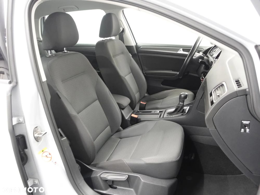 Volkswagen Golf 1.6 TDI SCR DSG Comfortline - 27