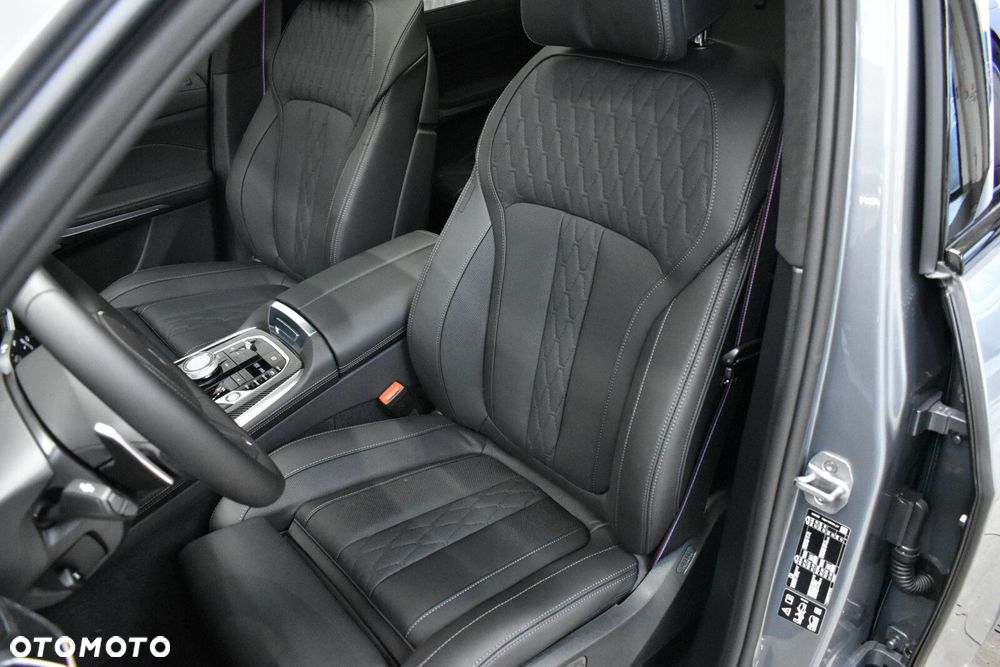BMW X7 xDrive40d mHEV M Sport Edition sport - 8