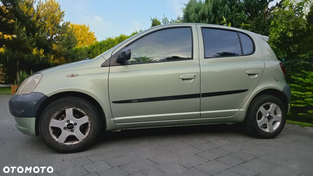 Toyota Yaris 1.0 Terra - 3