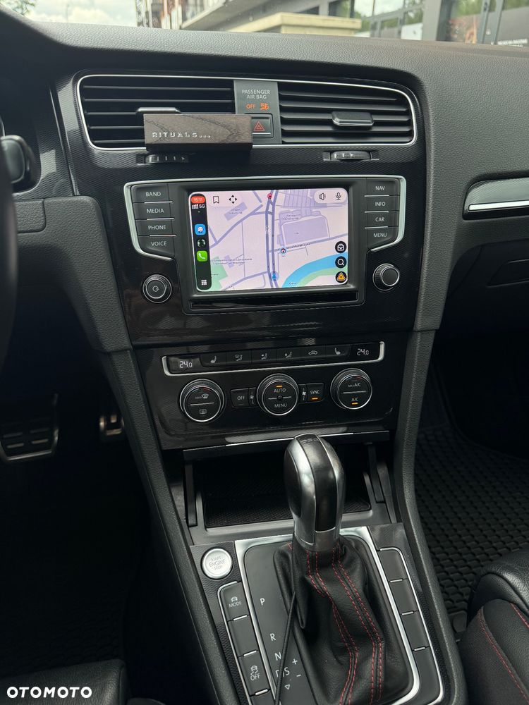 Volkswagen Golf - 9