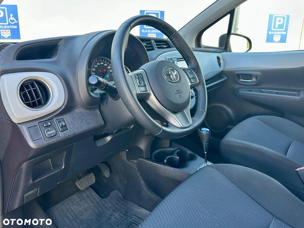 Toyota Yaris - 36