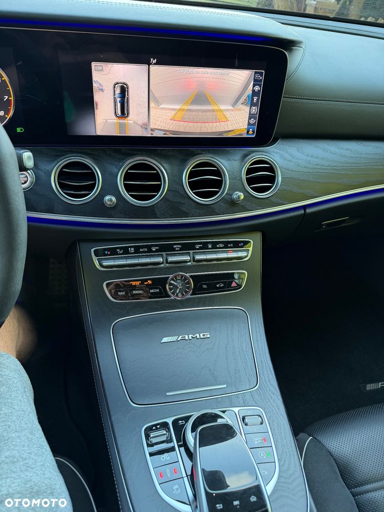 Mercedes-Benz Klasa E AMG 63 S 4Matic+ AMG Speedshift MCT-9G - 6
