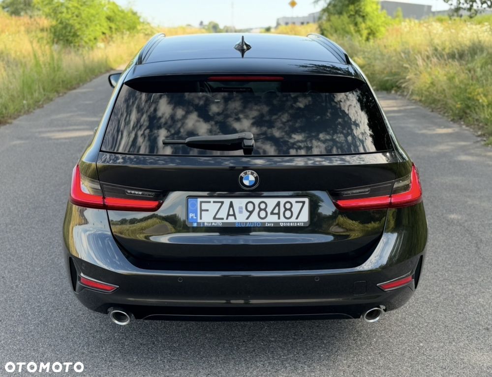 BMW Seria 3 320d Sport Line Shadow - 31