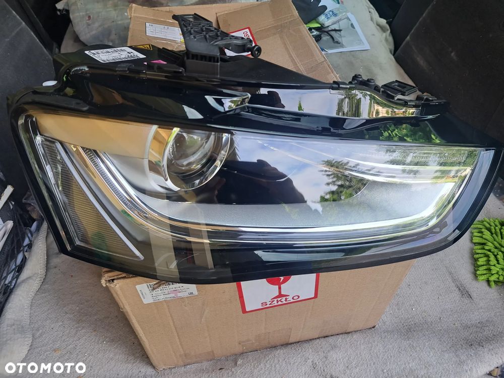Nowa nieużywana oryginalna Aso lampa przednia prawa Audi A4 B8 lift biksenon neon led. Kod producenta:8KO 941 044 F - 15