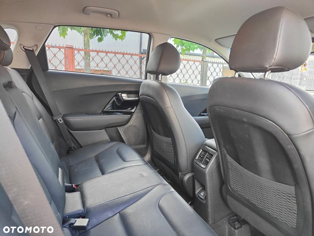 Kia Niro 1.6 GDI Hybrid L - 14