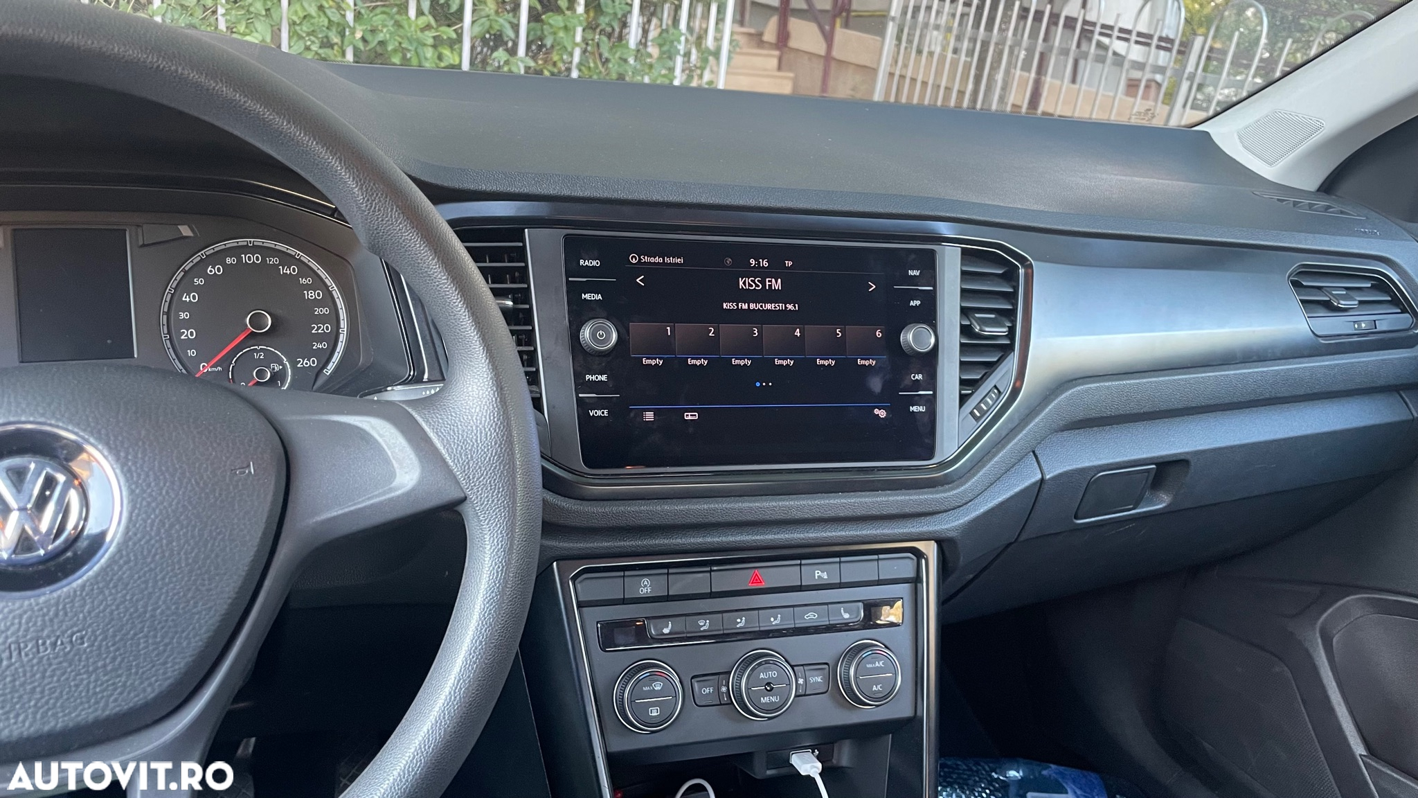Volkswagen T-ROC 1.0 TSI Design - 3