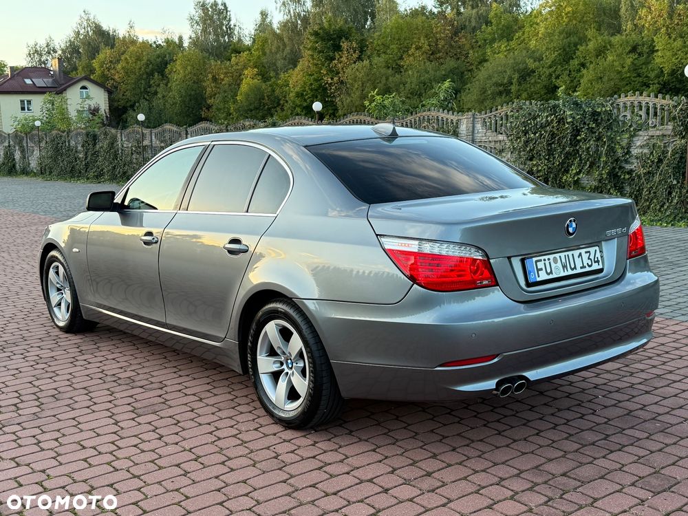 BMW Seria 5 525d Edition Lifestyle - 9