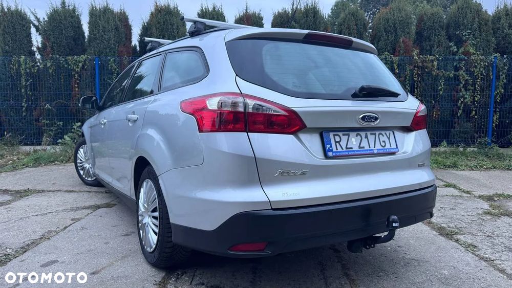 Ford Focus 1.6 TDCi DPF Trend - 6