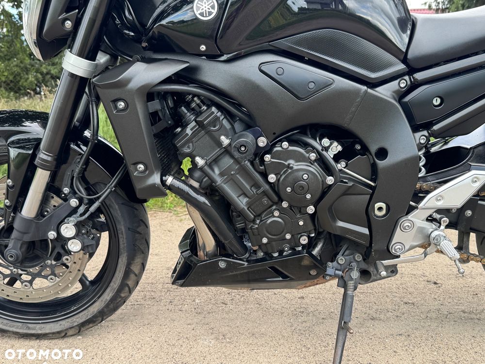Yamaha FZ - 13