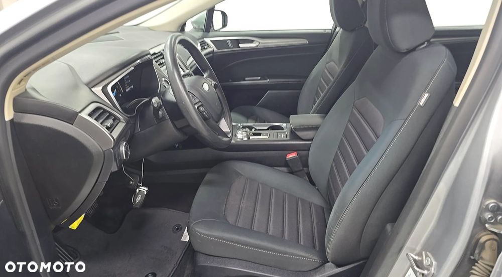 Ford Mondeo - 7