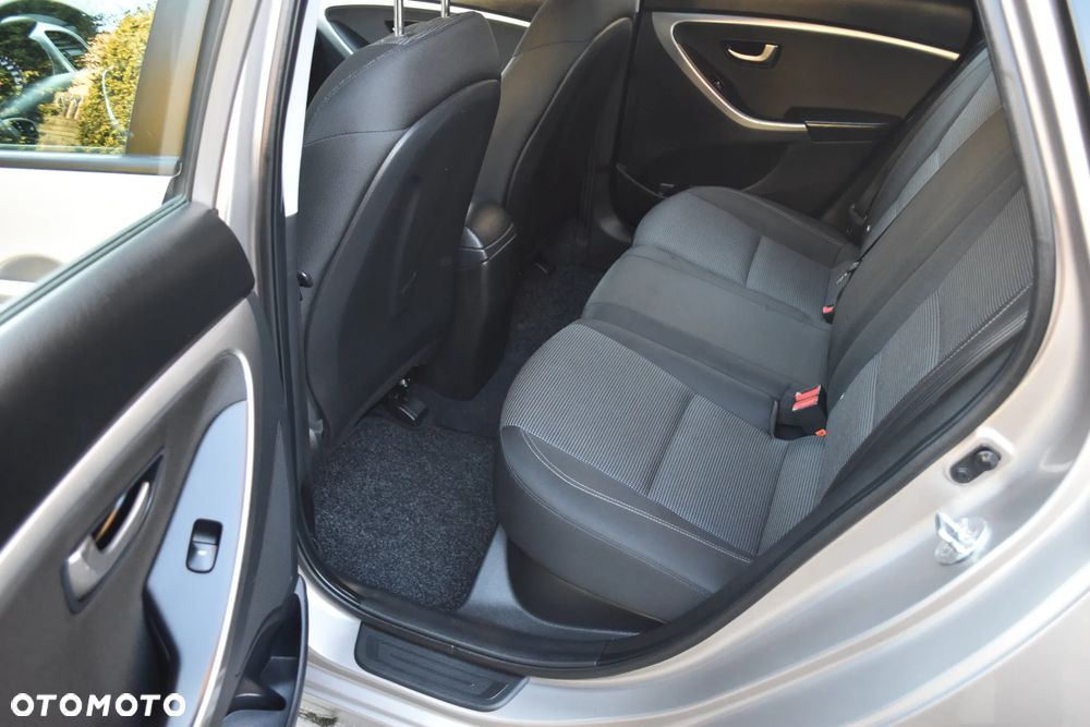 Hyundai i30 - 21