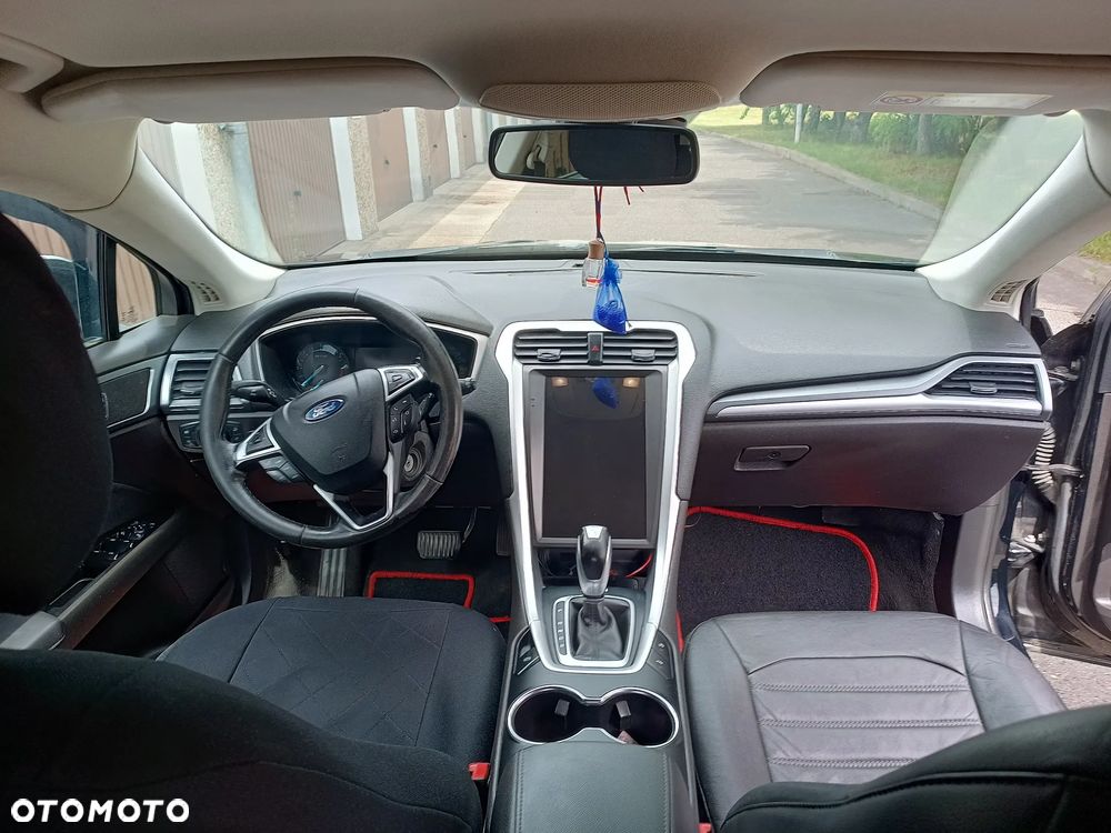 Ford Mondeo 2.0 TDCi Titanium PowerShift - 6