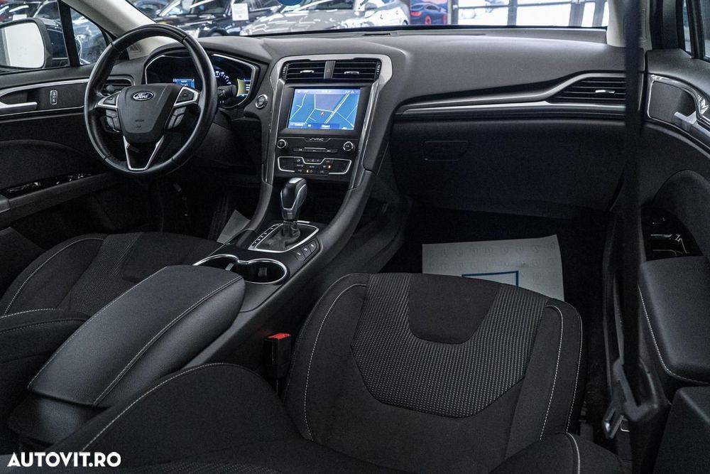 Ford Mondeo 2.0 HEV Titanium - 3