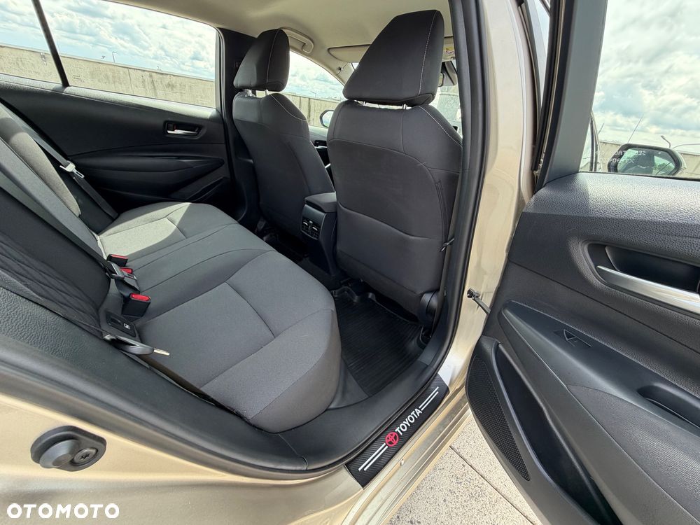 Toyota Corolla 1.5 Comfort - 17