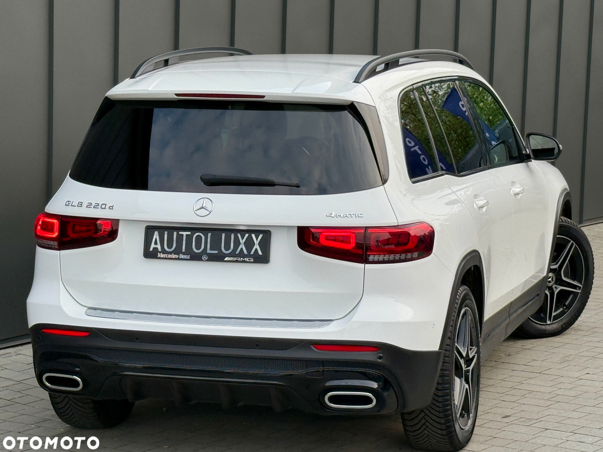 Mercedes-Benz GLB 200 d 4-Matic AMG Line 8G-DCT - 27