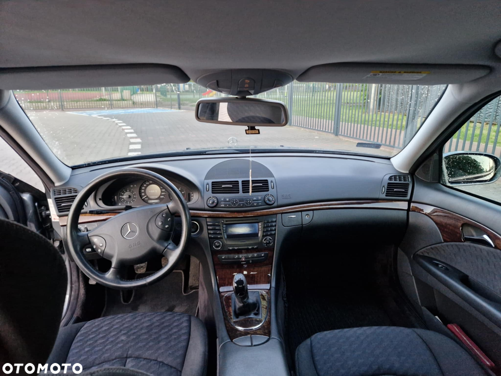 Mercedes-Benz Klasa E 200 CDI Avantgarde - 16
