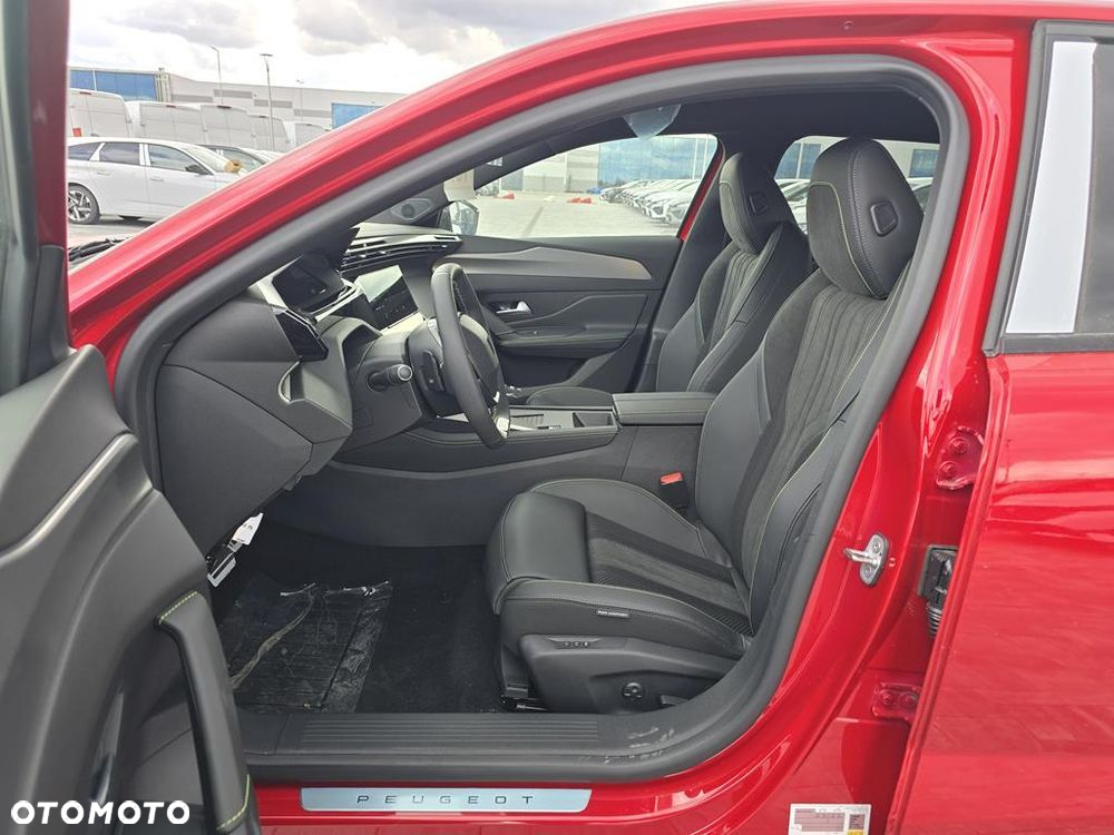 Peugeot 408 1.2 PureTech mHEV GT S&S e-DSC6 - 11