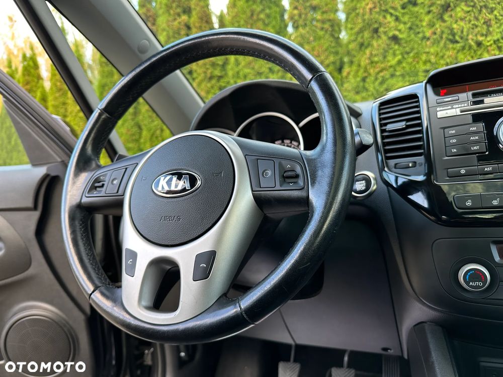 Kia Venga - 28