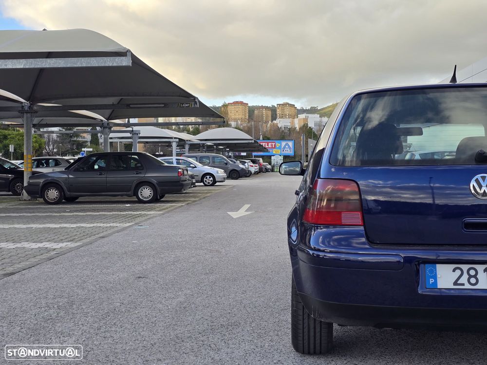 VW Golf 1.9 TDi Highline - 5