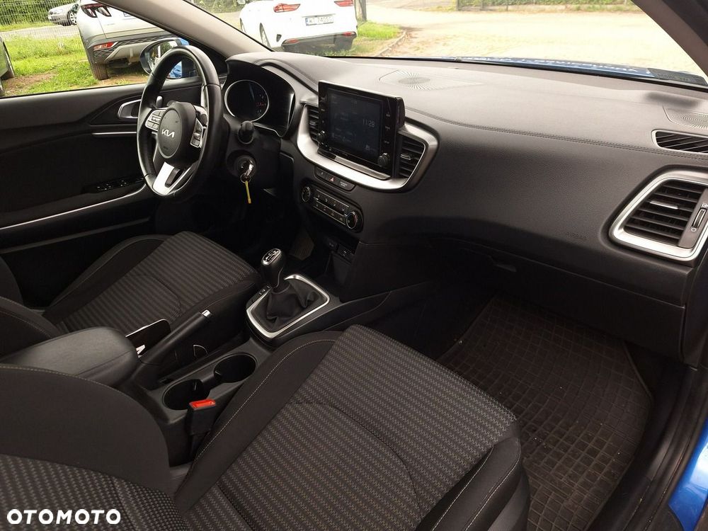 Kia XCeed 1.5 T-GDI M - 23